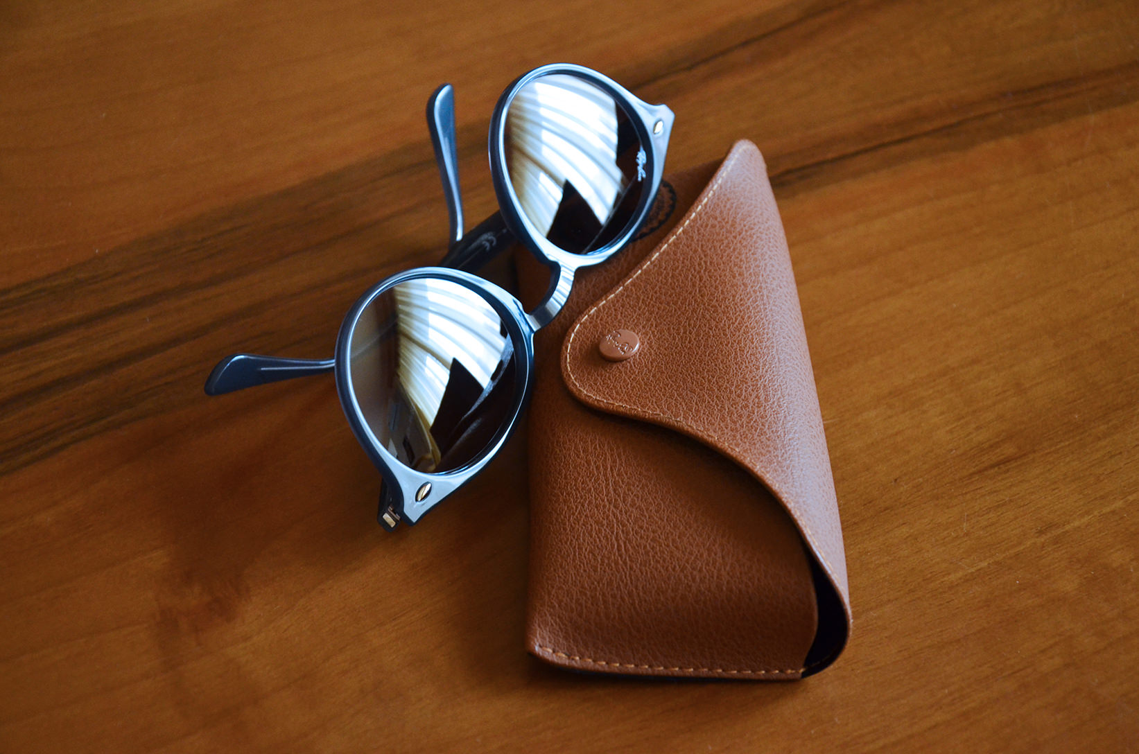 Солнцезащитные очки RayBan