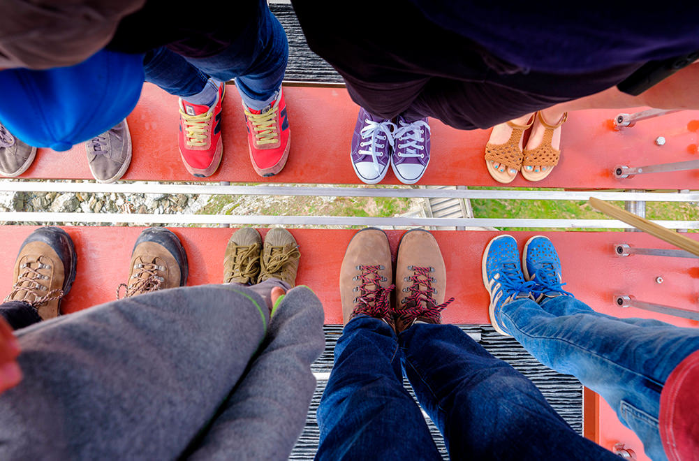 В Англии построили необычный мост через ущелье (1)