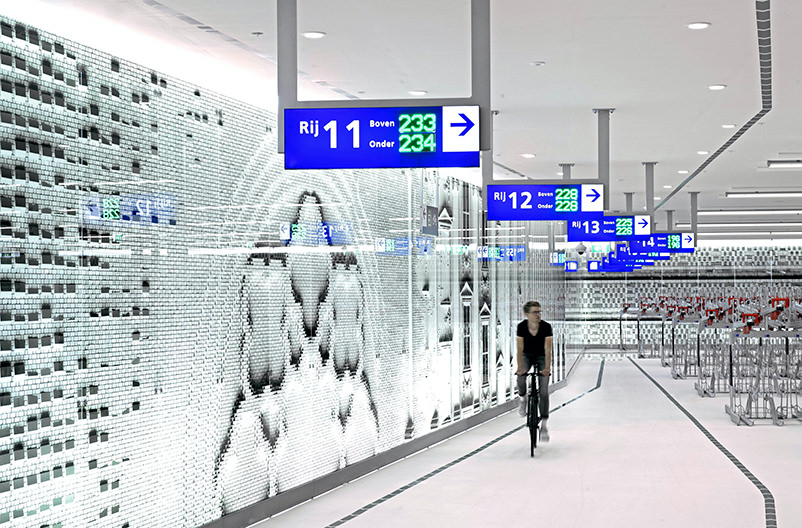 Новый велогараж в Нидерландах похож на аэропорт