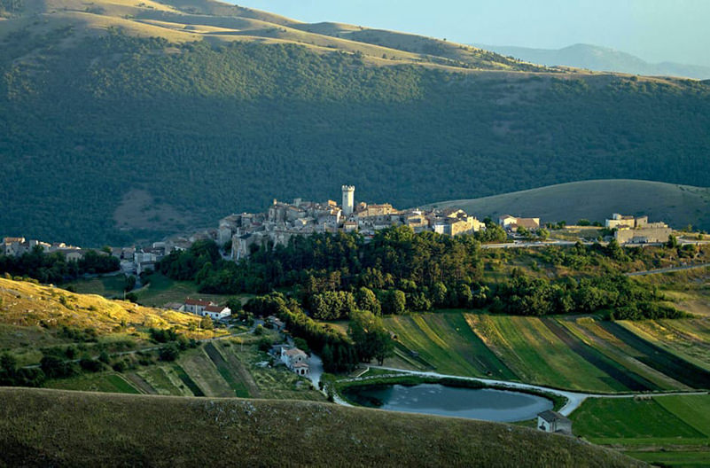 Деревня в Италии готова заплатить 44 000€ за переезд