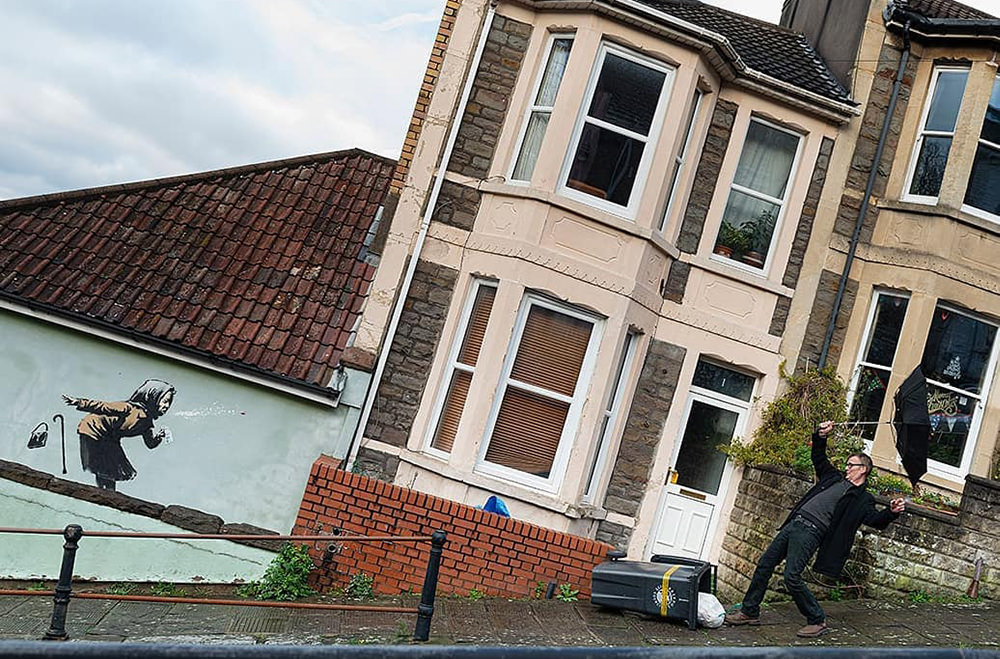 В Бристоле появилось новое граффити Banksy (1)