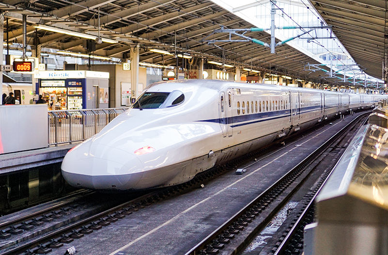 В поездах Японии появились вагоны-офисы