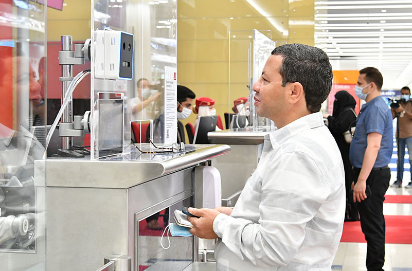 На погранконтроле в аэропорту Дубая запустили биометрическую технологию