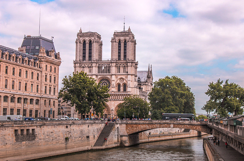 Реконструкция собора Парижской Богоматери может занять до 20 лет