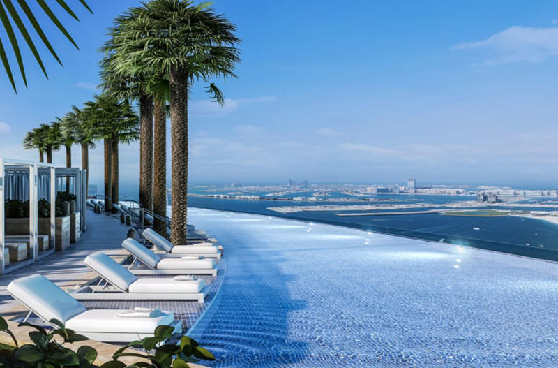 В Дубае открыли самый высокий безбортный бассейн
