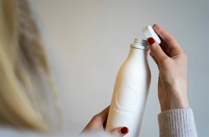 В Финляндии будут делать бутылки для напитков из бумаги