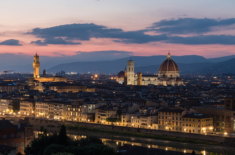 Флоренция вводит запрет на вечерние прогулки по городу