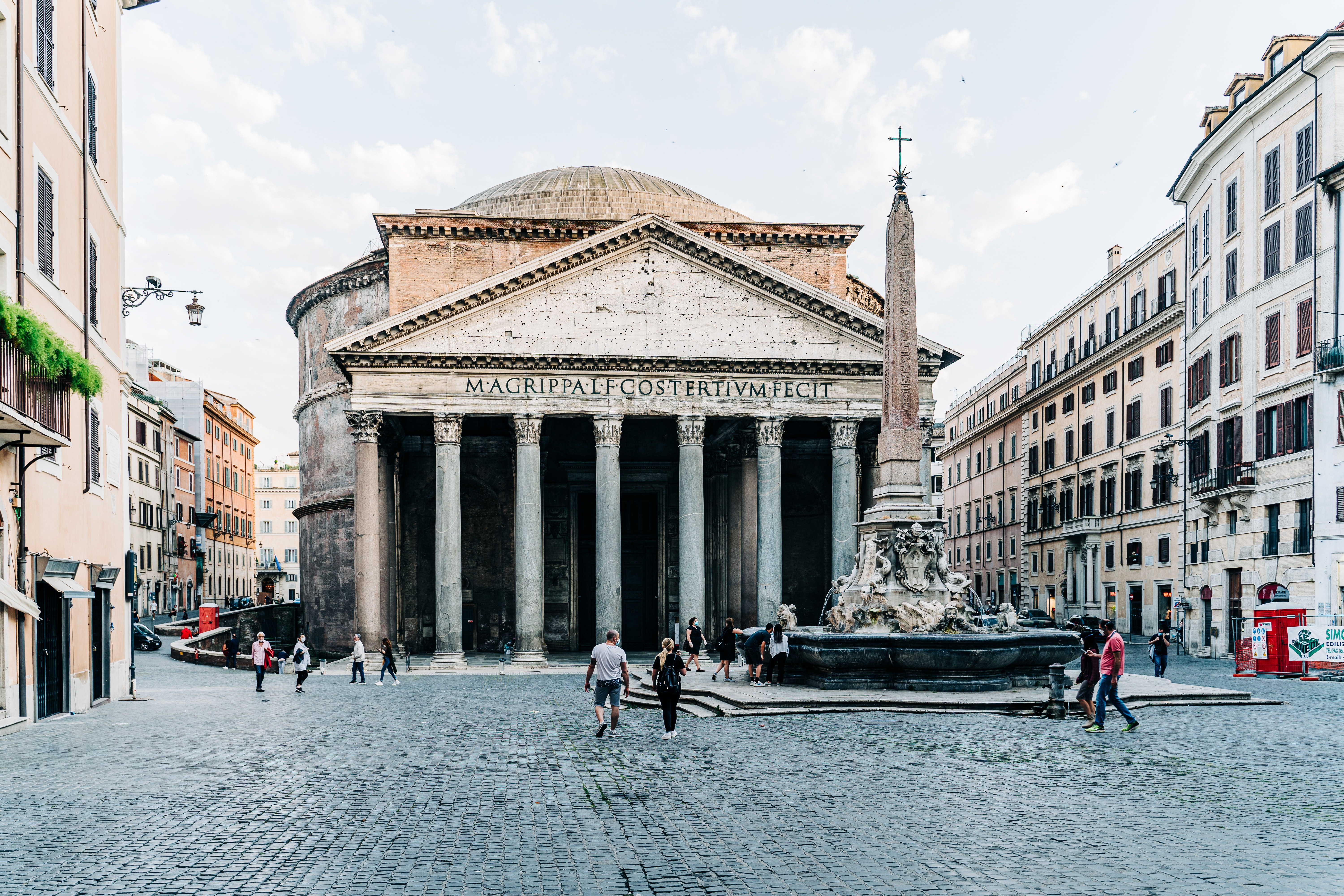 Италия вводит ковид-пропуска для входа в музеи и театры
