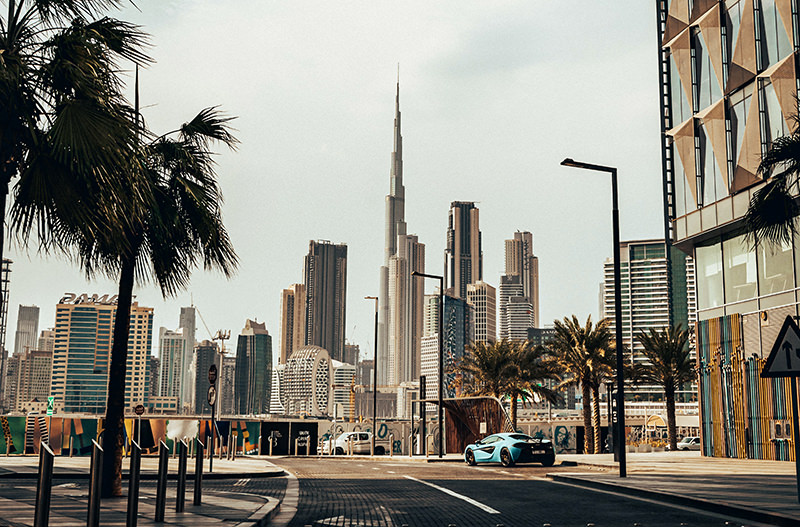 ОАЭ возобновляет выдачу туристических виз