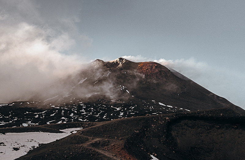 Вулкан Этна стал выше