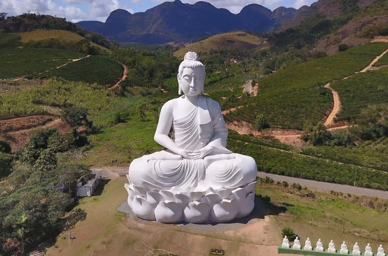 В Бразилии открыли гигантскую статую Будды