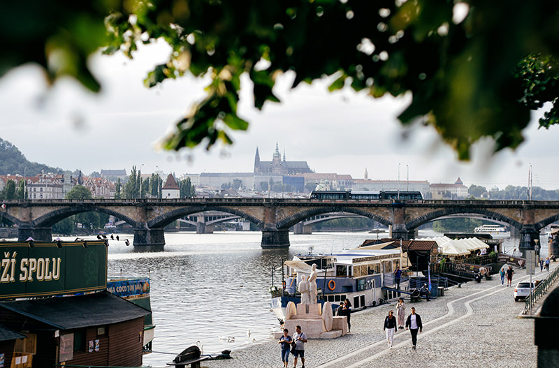В Праге запустили бесплатный прокат велосипедов