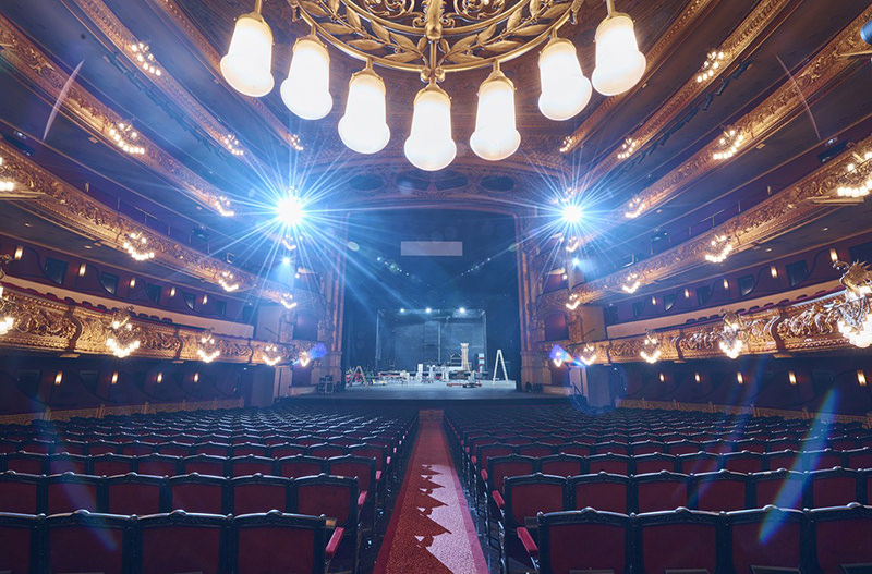 Оперный театр Барселоны покажет свои постановки онлайн