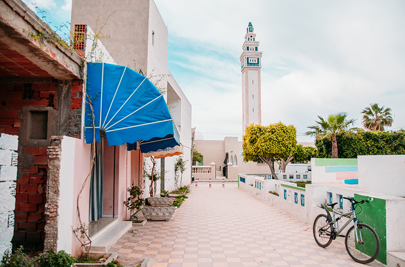 Тунис снова вводит тестирование иностранных путешественников