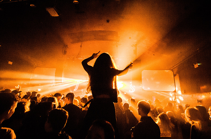 В Шотландии будут производить энергию от танцев в ночных клубах