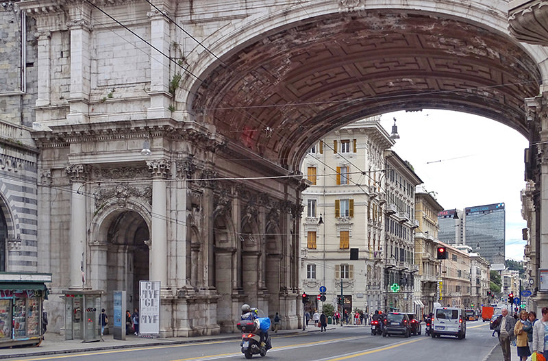 Генуя сделала бесплатным общественный транспорт