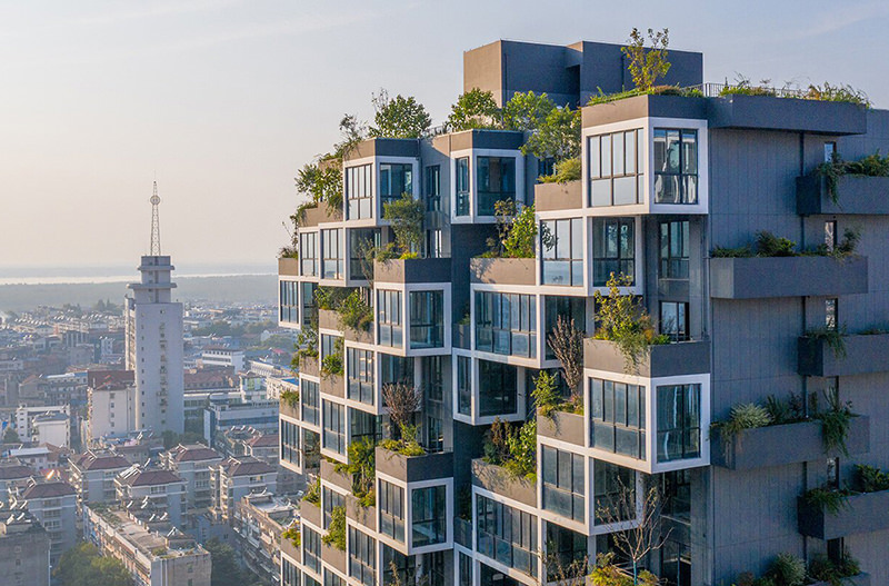В Китае построили здание с вертикальным лесом