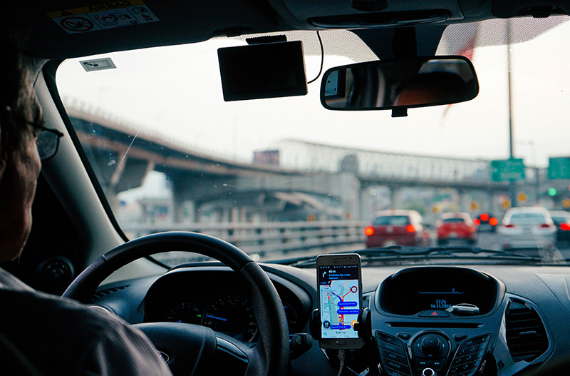 Uber запустился в четырех новых городах Украины
